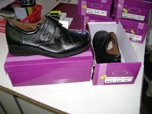 Ladies' shoes