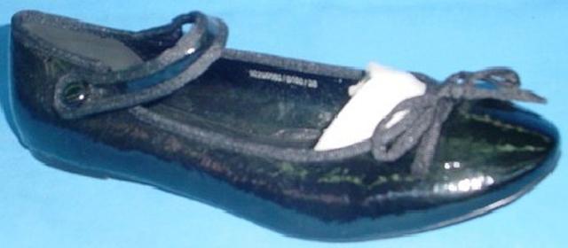 Ladies' shoes