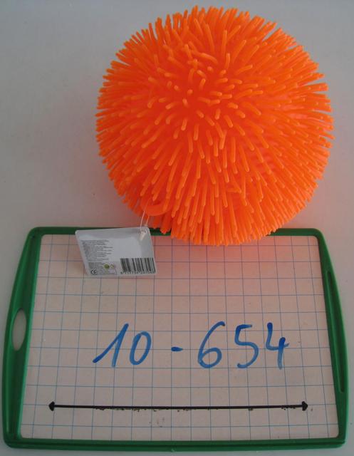 Soft pom-pom ball
