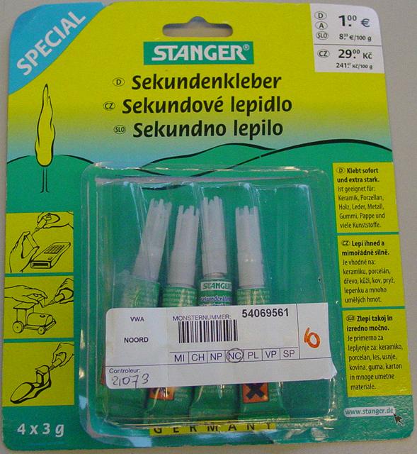 Cyanoacrylate glue - Sekundenkleber