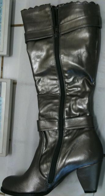 Ladies` boots