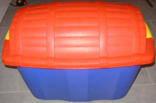 Plastic box - Piratenbox