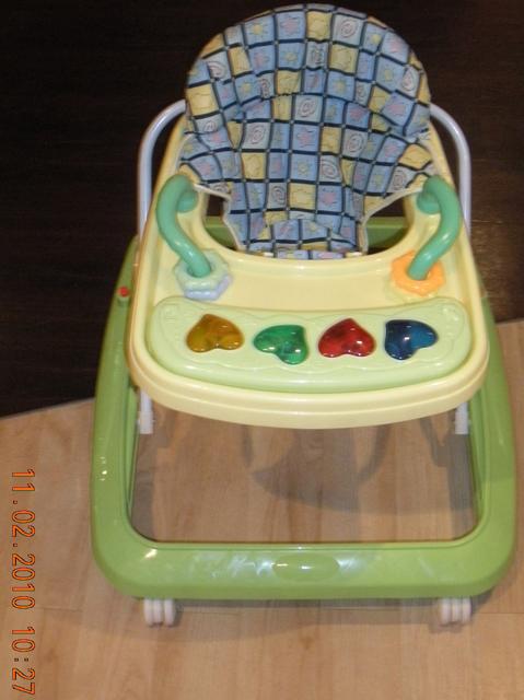 Baby walkers - Funny Baby and Tom