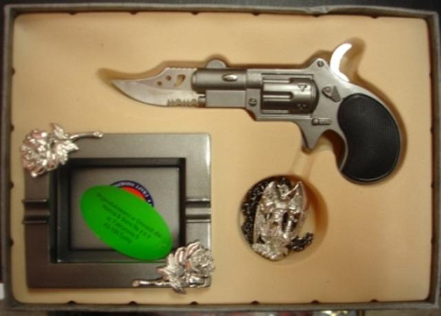 Novelty lighters