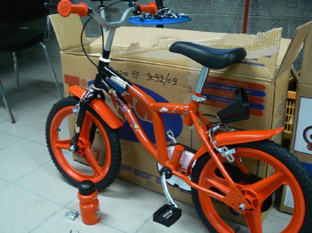 Bicycle for young children - Disney Club House bicycle
