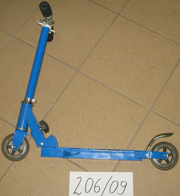 Children's scooter