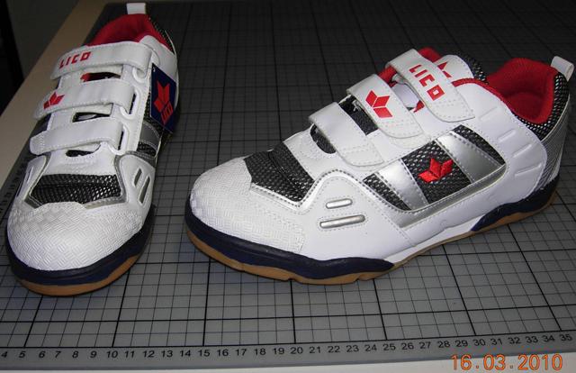 Gym shoes