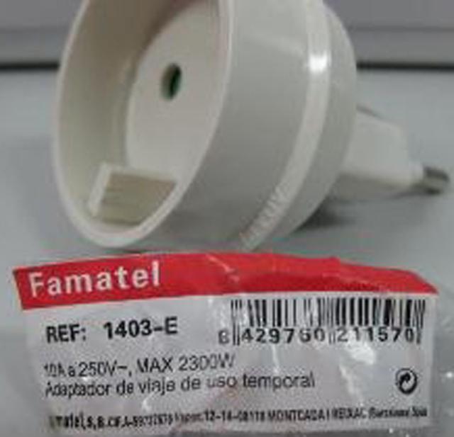 Lampholder and mains adaptors