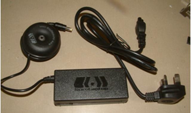 Charger for laptops - 19v AC/DC Adaptor