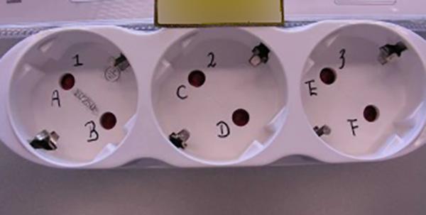 Electrical adapter