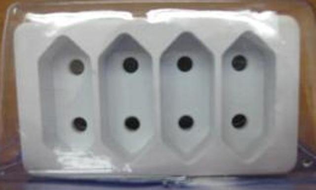 Mains plugs and adaptors