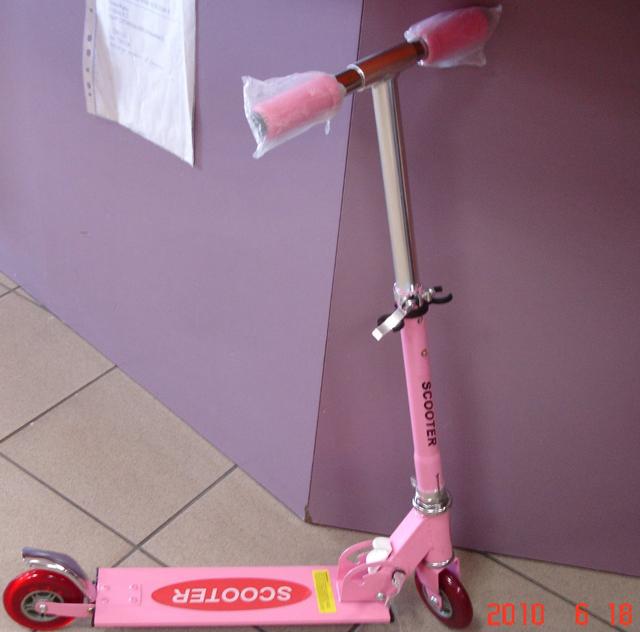Toy scooter – Scooter