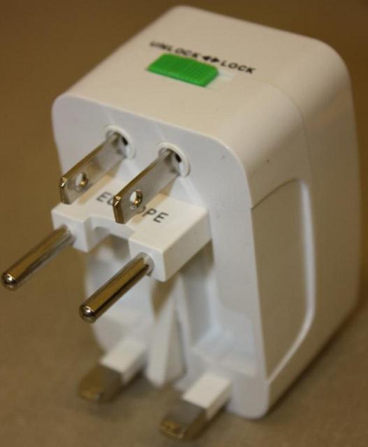 Travel adaptor - Universal Travel Adapter