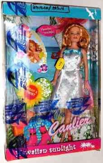 Plastic doll - Canlier Doll