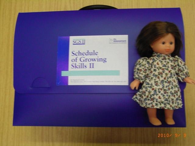 Plastic doll - DS558 Kids of the World 60009 White Girl doll