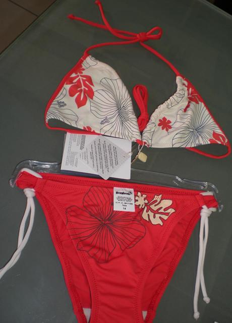 Girl’s bikini