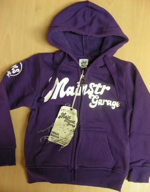 Children’s sweatshirt (Mainstr garage)