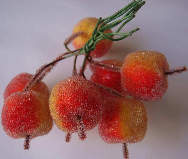 Products imitating fruit