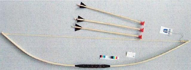 Bow and arrows "Esche-Sportbogen"