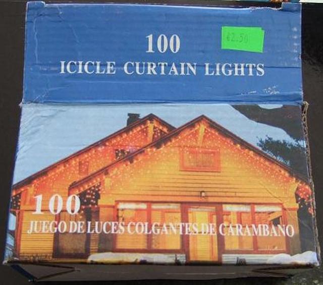 Lighting chain "100 Icicle Curtain lights / 100 J
