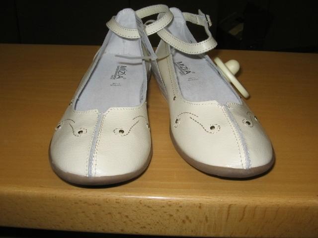 Shoes "Woman`s Shoes MIZIA"