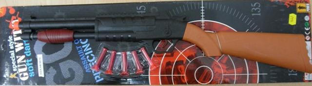 Toy gun with soft darts
