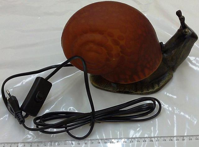 Table lamp
