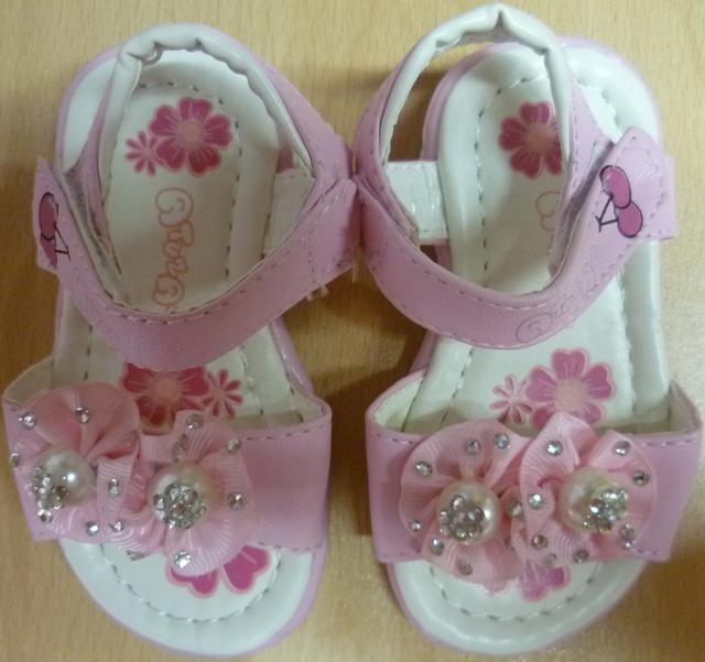 Children’s sandals