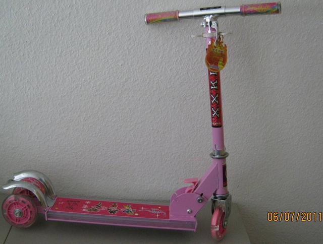 Scooter "Happy Time CCTV-7"