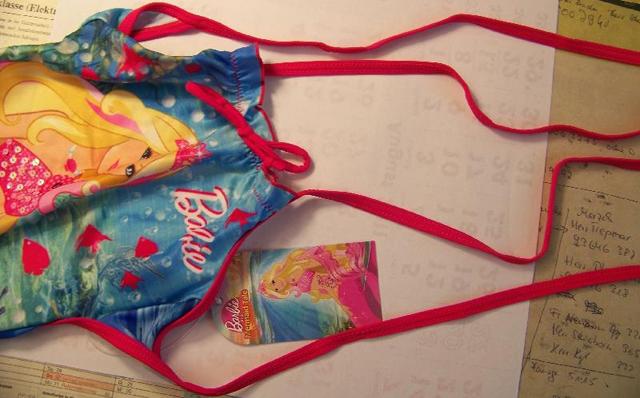 Swimsuit Barbie <font color="#ff0000">(MAY BE COUN