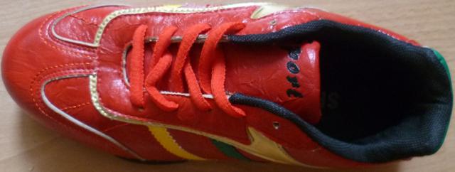 Ladies’ sports shoes
