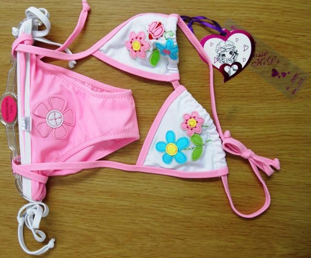 Girl’s bikini