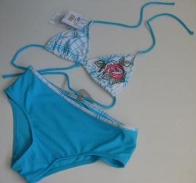 Girl’s bikini