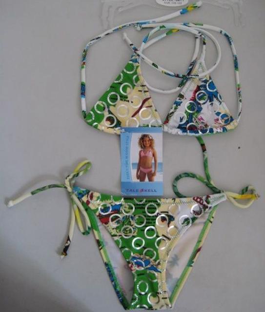 Girl’s bikini