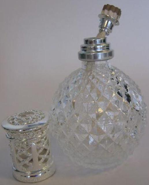 Glass oil lamp