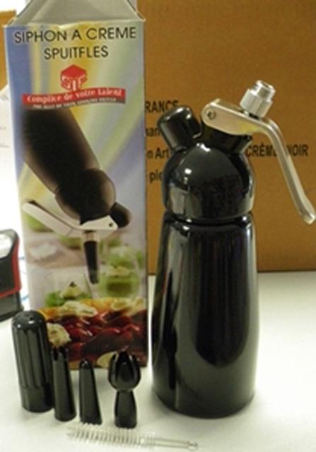 Whipped cream dispenser "Siphon à crème/Spuitfles"