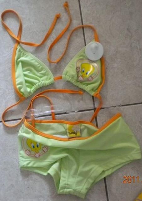 Girl’s bikini