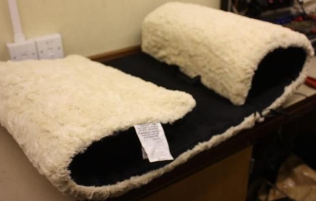 Heated massage mat "Massage - Reversible Faux Shee