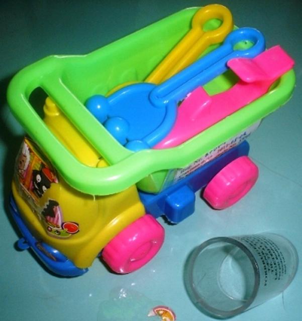 Sand toy set