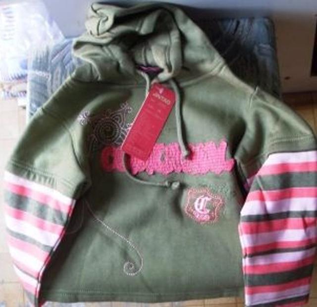 Girls' sweater