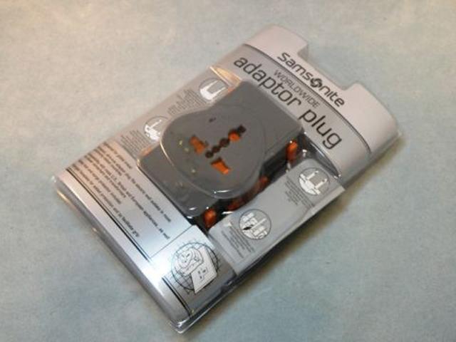 Travel plug adaptor