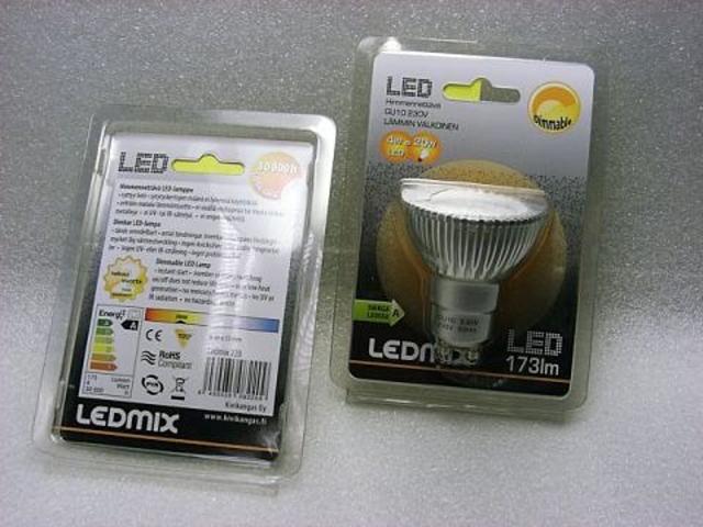 LED light bulb