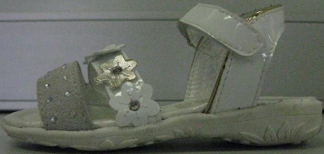 Babies' shoes