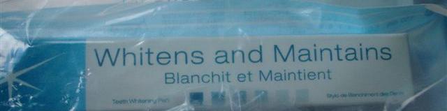 Teeth whitening pen "Whitens And Maintains"