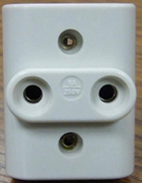 Plug adaptor