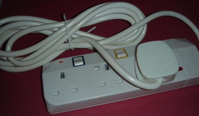 Cord extension set "Safety Socket"