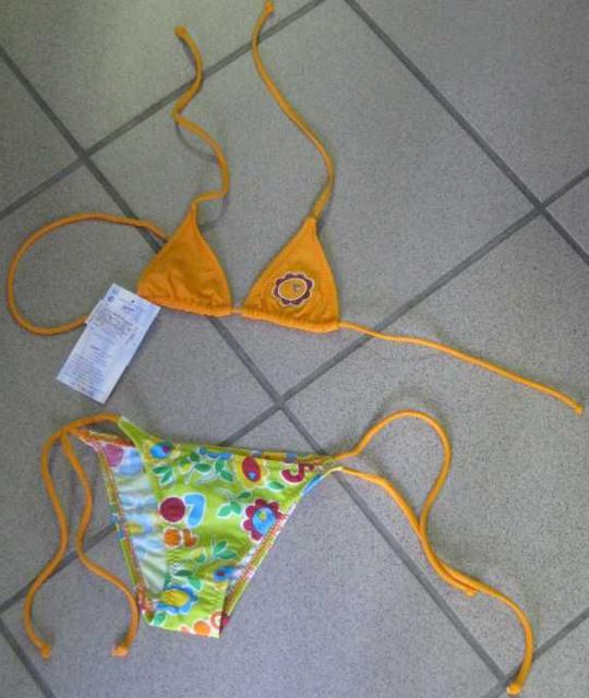 Girl’s bikini