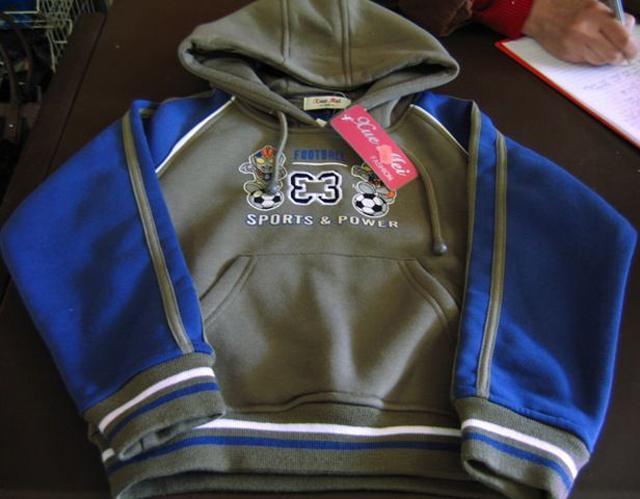 boys’ sweatshirt