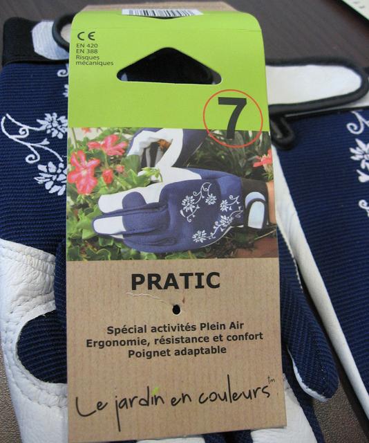Gardening gloves