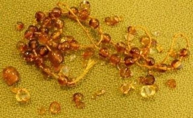 Amber teething necklace
